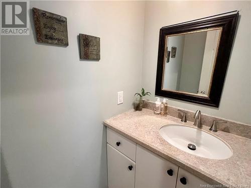 102 St. George Street, Bathurst, NB - Indoor Photo Showing Bathroom