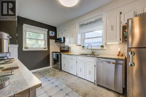 153 Oriole Street, Waterloo, ON - Indoor Photo Showing Kitchen With Stainless Steel Kitchen