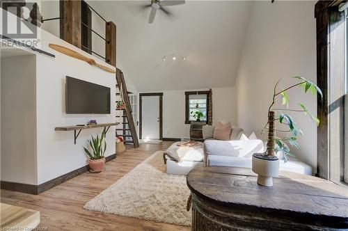 1339 Morrison Road, Cambridge, ON - Indoor Photo Showing Living Room