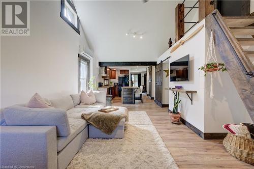 1339 Morrison Road, Cambridge, ON - Indoor Photo Showing Living Room