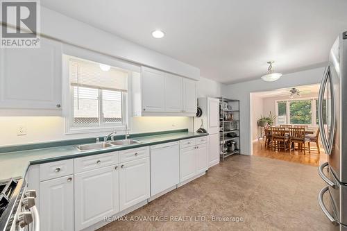 145 Bournemouth Drive, London, ON - Indoor Photo Showing Kitchen With Double Sink