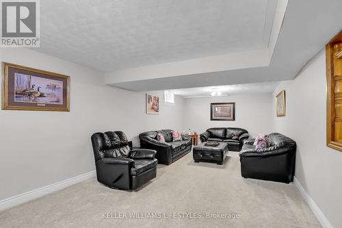 80 Virginia Crescent, London, ON - Indoor