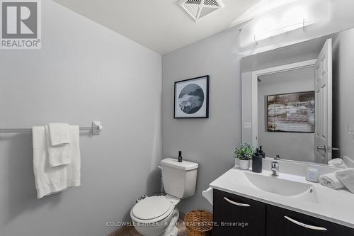 1902 - 38 Joe Shuster Way, Toronto (Niagara), ON - Indoor Photo Showing Bathroom