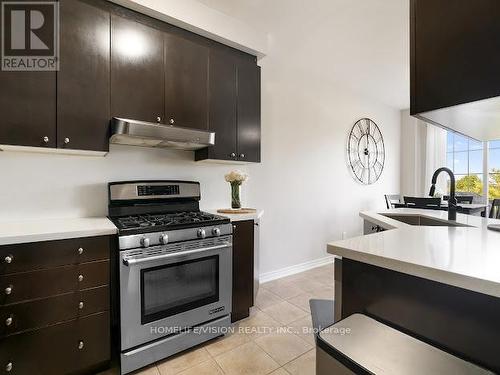 100 Gosnel Circle, Bradford West Gwillimbury (Bradford), ON - Indoor Photo Showing Kitchen