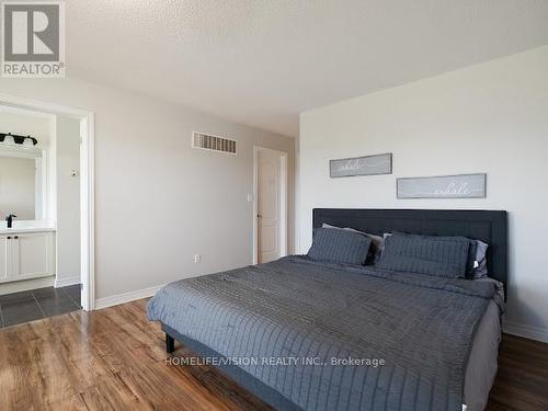 100 Gosnel Circle, Bradford West Gwillimbury, ON - Indoor Photo Showing Bedroom