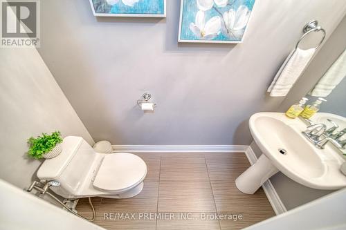 378 Poetry Drive, Vaughan, ON - Indoor Photo Showing Bathroom