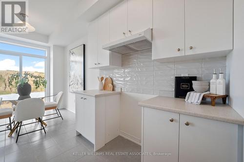 80 Selection Heights, Thorold, ON - Indoor Photo Showing Kitchen