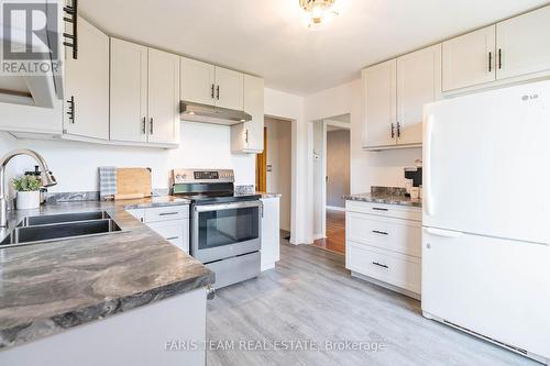 6582 Yonge Street, Innisfil, ON - Indoor Photo Showing Kitchen With Double Sink