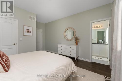 7 Blasi Court, Wasaga Beach, ON - Indoor Photo Showing Bedroom