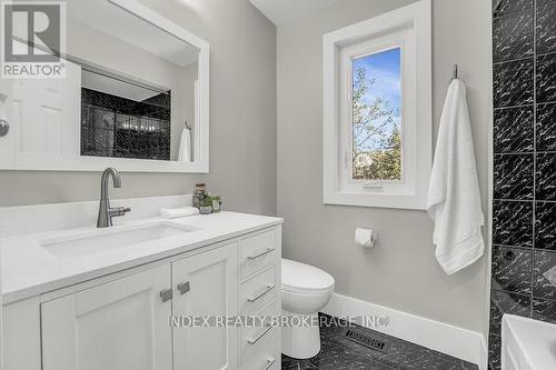 142 Ural Circle, Brampton (Sandringham-Wellington), ON - Indoor Photo Showing Bathroom