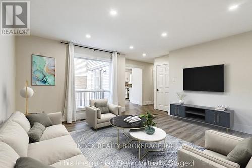 142 Ural Circle, Brampton (Sandringham-Wellington), ON - Indoor Photo Showing Living Room