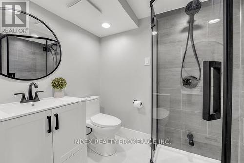 142 Ural Circle, Brampton (Sandringham-Wellington), ON - Indoor Photo Showing Bathroom