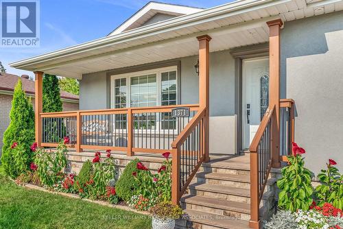 1371 Tansley Drive, Oakville, ON - Outdoor With Deck Patio Veranda