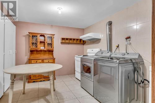 1371 Tansley Drive, Oakville, ON - Indoor Photo Showing Laundry Room