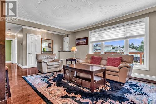 1371 Tansley Drive, Oakville (Bronte East), ON - Indoor Photo Showing Living Room