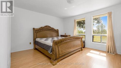 7236 Mayfield Road, Caledon, ON - Indoor Photo Showing Bedroom