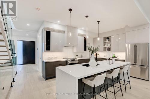 36 Maple Avenue, Mississauga, ON - Indoor Photo Showing Kitchen With Upgraded Kitchen