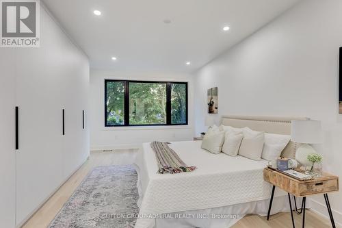 36 Maple Avenue, Mississauga, ON - Indoor Photo Showing Bedroom