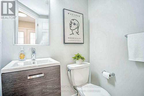 480 Queen Mary Drive, Brampton, ON - Indoor Photo Showing Bathroom