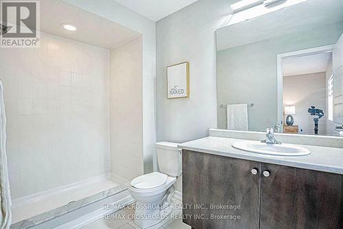 480 Queen Mary Drive, Brampton, ON - Indoor Photo Showing Bathroom