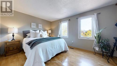 7275 Corrine Crescent, Mississauga, ON - Indoor Photo Showing Bedroom