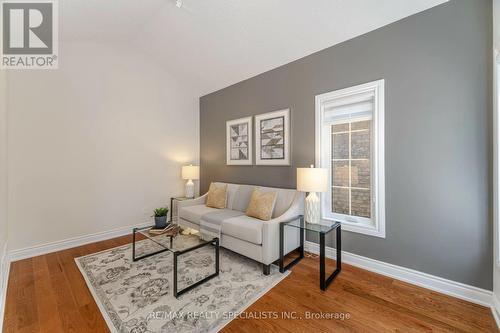 35 - 3 Tuscany Lane, Brampton (Sandringham-Wellington), ON - Indoor Photo Showing Living Room