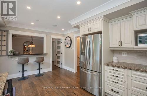 493 Wicklow Road, Burlington (Shoreacres), ON - Indoor Photo Showing Kitchen