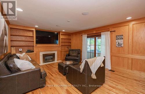 493 Wicklow Road, Burlington (Shoreacres), ON - Indoor Photo Showing Living Room With Fireplace