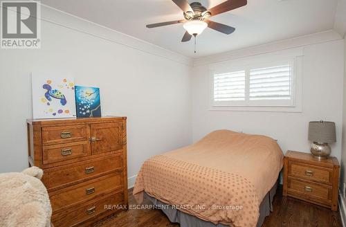 493 Wicklow Road, Burlington, ON - Indoor Photo Showing Bedroom