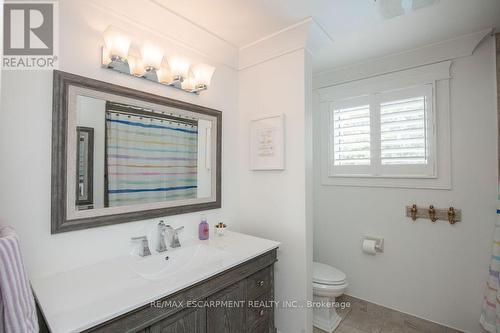 493 Wicklow Road, Burlington (Shoreacres), ON - Indoor Photo Showing Bathroom