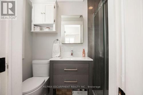 493 Wicklow Road, Burlington (Shoreacres), ON - Indoor Photo Showing Bathroom