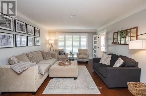 493 Wicklow Road, Burlington (Shoreacres), ON - Indoor Photo Showing Living Room