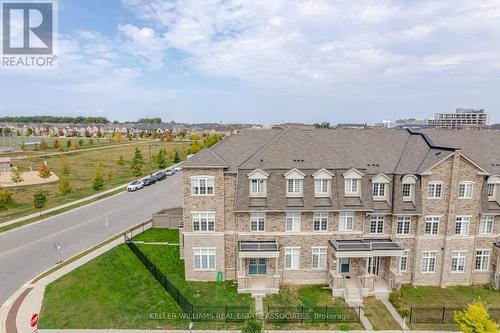 430 Wheat Boom Drive, Oakville, ON - Outdoor