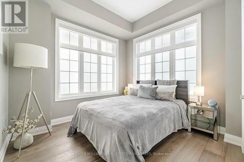 430 Wheat Boom Drive, Oakville, ON - Indoor Photo Showing Bedroom