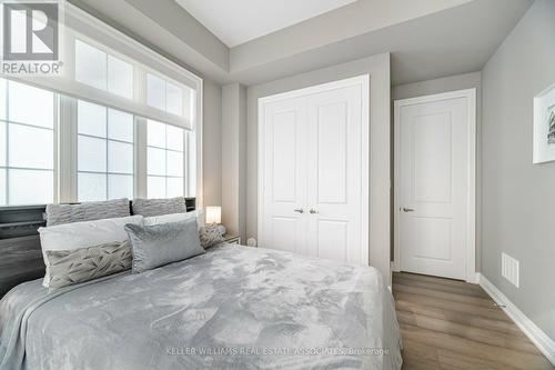 430 Wheat Boom Drive, Oakville, ON - Indoor Photo Showing Bedroom