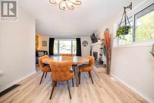 18 Claremount Road, Deep River, ON - Indoor Photo Showing Dining Room