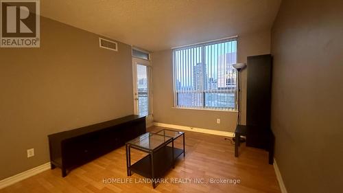 2112 - 18 Parkview Avenue, Toronto, ON - Indoor Photo Showing Other Room