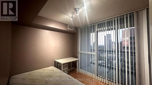 2112 - 18 Parkview Avenue, Toronto, ON - Indoor Photo Showing Bedroom