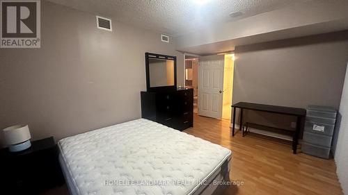 2112 - 18 Parkview Avenue, Toronto, ON - Indoor Photo Showing Bedroom