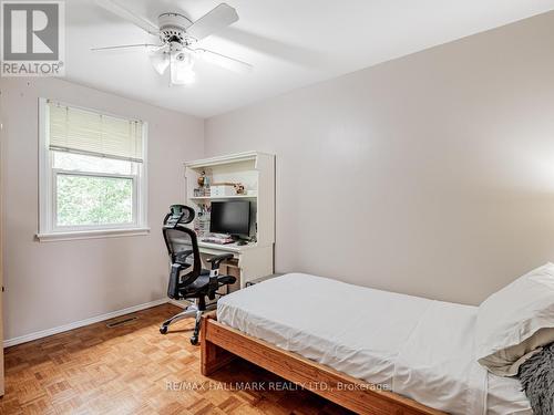 4 - 1660 John Street, Markham (Bayview Fairway-Bayview Country Club Estates), ON - Indoor Photo Showing Bedroom