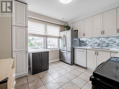 4 - 1660 John Street, Markham, ON - Indoor Photo Showing Kitchen