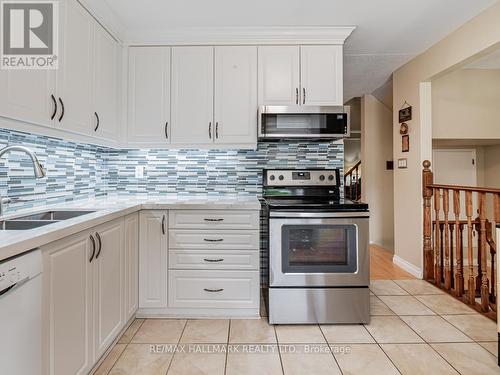 4 - 1660 John Street, Markham, ON - Indoor Photo Showing Kitchen With Double Sink With Upgraded Kitchen