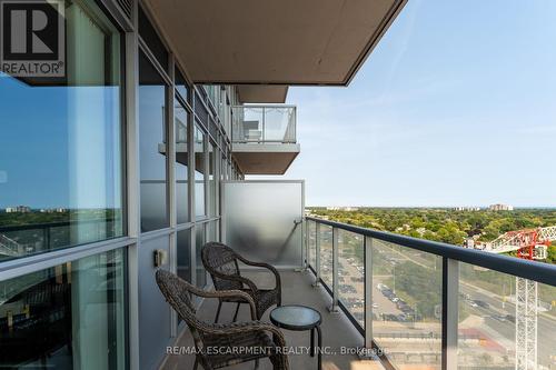 1304 - 2087 Fairview Street, Burlington, ON - Outdoor With View With Exterior