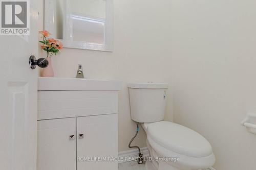 56 Summerdale Crescent, Brampton, ON - Indoor Photo Showing Bathroom