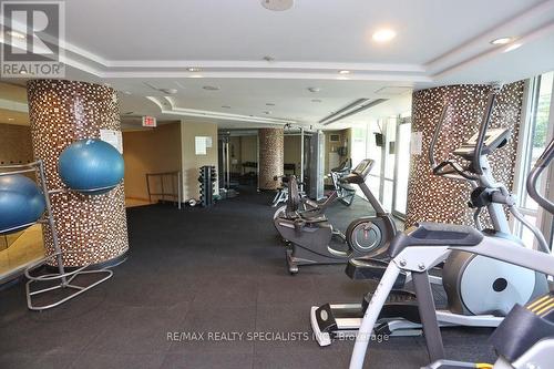 1705 - 220 Burnhamthorpe Road, Mississauga, ON - Indoor Photo Showing Gym Room