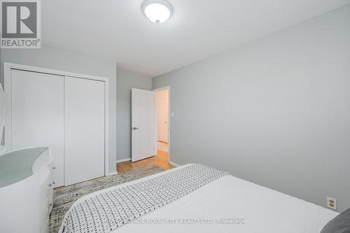 17 Ryan Avenue, Guelph, ON - Indoor Photo Showing Bedroom