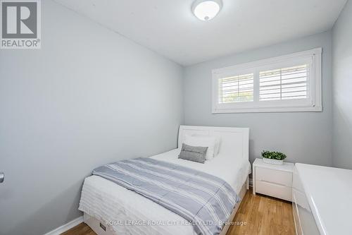 17 Ryan Avenue, Guelph, ON - Indoor Photo Showing Bedroom