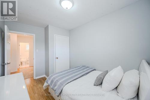 17 Ryan Avenue, Guelph, ON - Indoor Photo Showing Bedroom