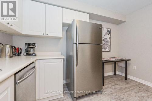 103 - 245 Queen Street W, Centre Wellington, ON - Indoor Photo Showing Kitchen