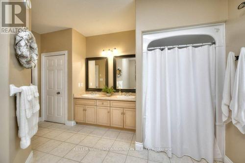 25 John Ross Court, Wilmot, ON - Indoor Photo Showing Bathroom